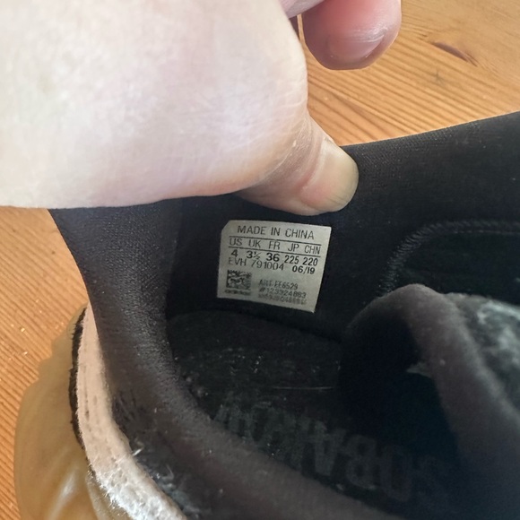 Adidas. Sobakov Black White Gum - Picture 6 of 6